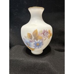 Vintage White Frosted Silhouette Vase Flowers Foliage Japan